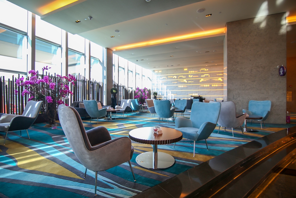 Lobby-Lounge1